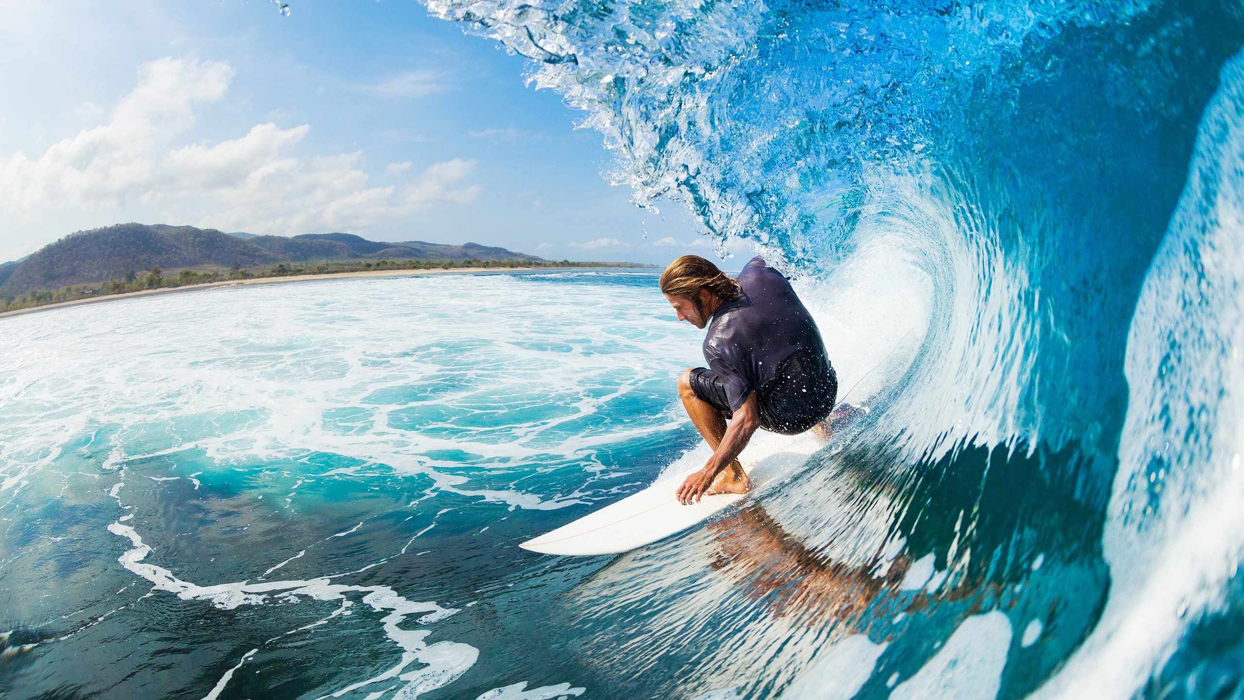 比赛中球员如何快速适应对手节奏,简要说明比赛中如何打球