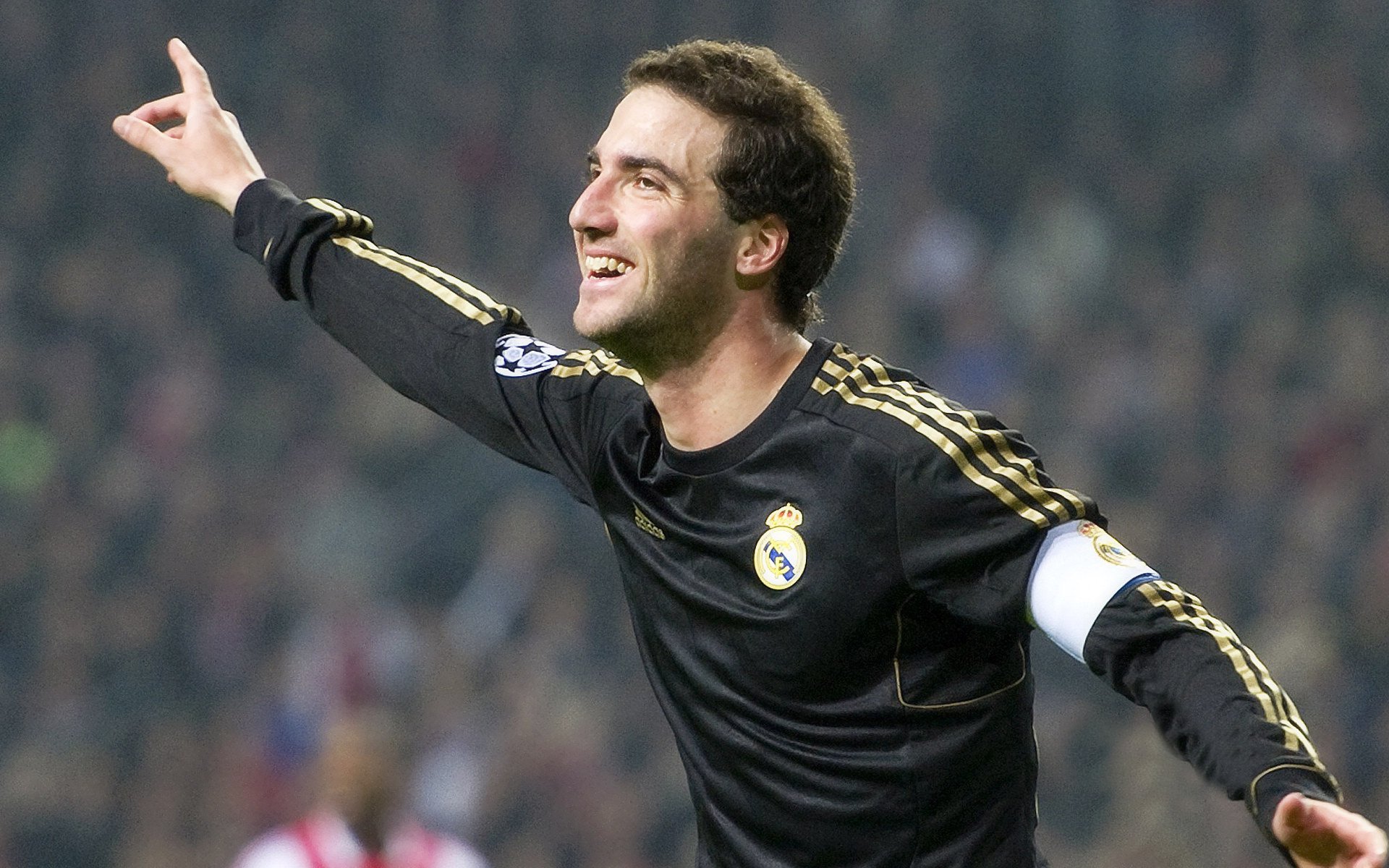 九游娱乐网站-斯密斯：全黑队无可替代的“节奏师”，调动全场气氛